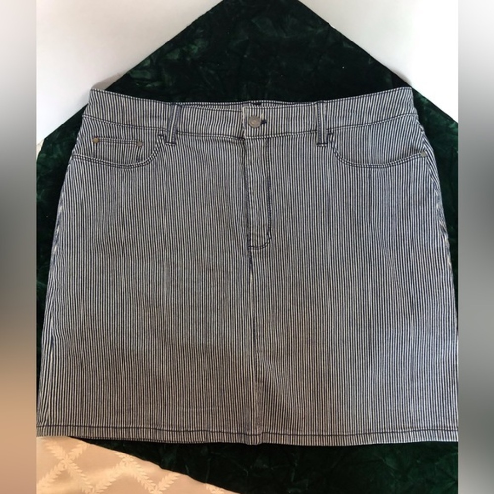 Croft & Barrow Stretch Train Conductor Inspired Denim Skirt Size 14